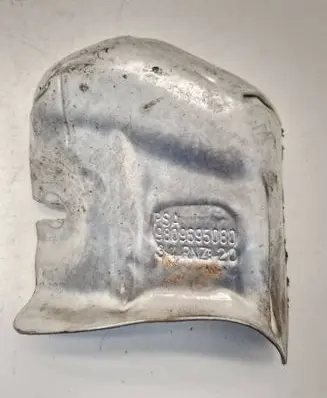 Peugeot 3008 II Exhaust heat shield 9809695080