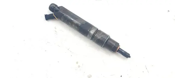 Audi A4 S4 B5 8D Fuel injector 028130202P
