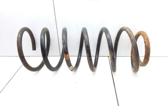 Volkswagen Golf III Front coil spring