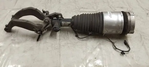 Volvo XC90 Air suspension front shock absorber 31451831