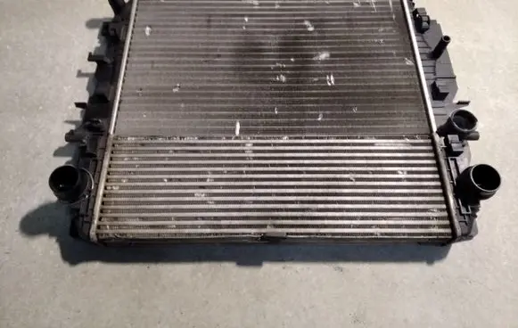Mercedes-Benz Sprinter W906 Radiator set A9065000002