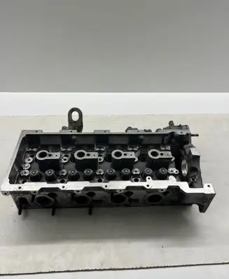 Mercedes-Benz C W204 Engine head R6460160501 A6460100820 230607