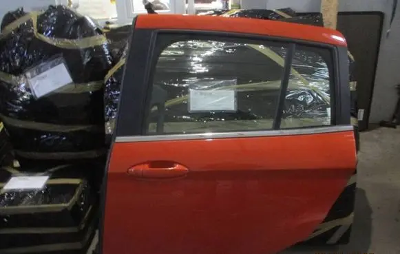 Ford B-MAX Rear door