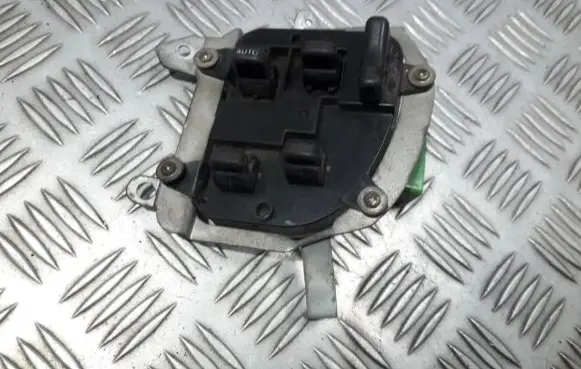 Subaru Legacy Electric window control switch