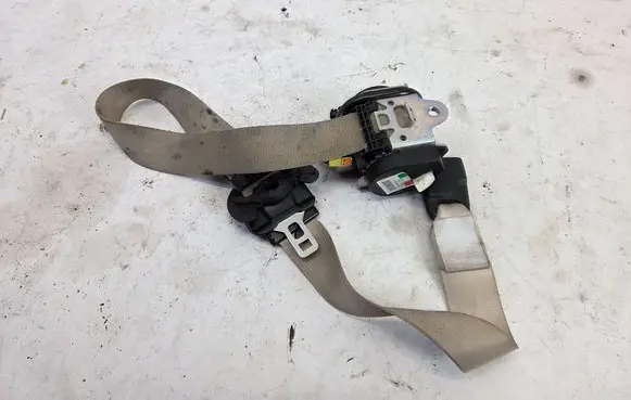 Maserati Ghibli Front seatbelt 628443800