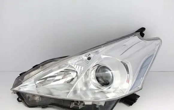 Toyota Prius+ (ZVW40) Headlight/headlamp