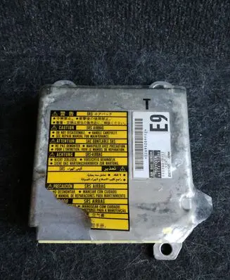 Toyota Prius (XW20) Airbag control unit/module 8917047390