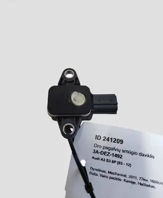 Audi A3 S3 8P Airbag deployment crash/impact sensor 8P0955557