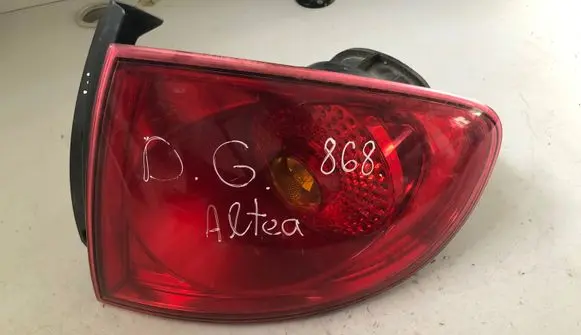 Seat Altea Rear/tail lights 5P0945112B 5P0945096E