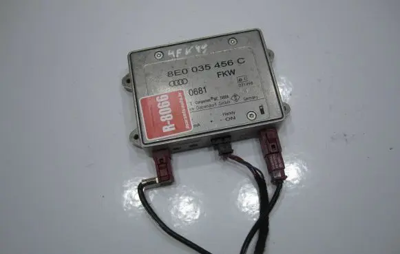 Audi A6 S6 C6 4F Antenna control unit 8E0035456C 021498