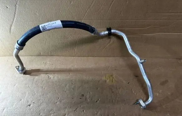 Audi Q3 F3 Air conditioning (A/C) pipe/hose 5QF820743C