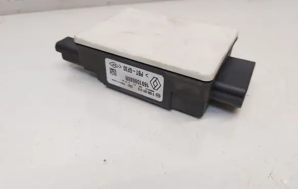 Nissan Qashqai Fuel injection pump control unit/module 169108688R 0580001019