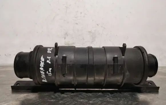 Jeep Grand Cherokee Air intake duct part 52014695AA