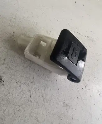 Engine bonnet (hood) release handle