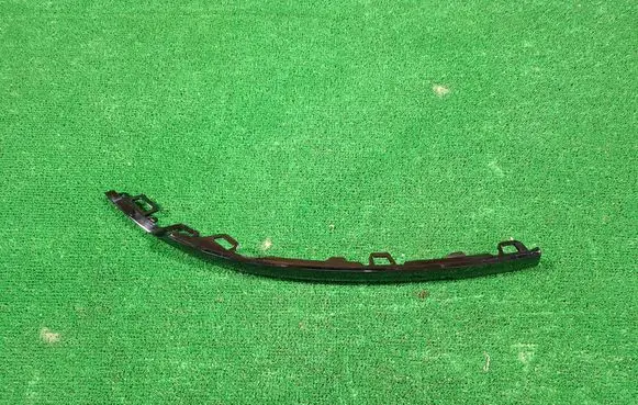 Volkswagen Tiguan Rear bumper trim bar molding 5NA853841C