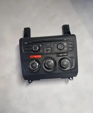 Citroen C4 II Climate control unit 9666395977