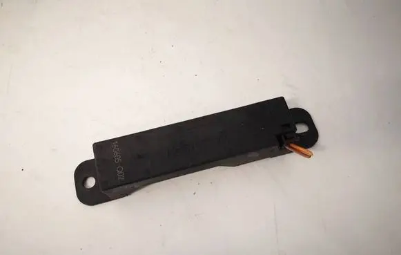 Mercedes-Benz A W176 Antenna control unit A2059053005
