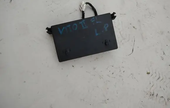 Mercedes-Benz Vito Viano W639 Door control unit/module 6399002900