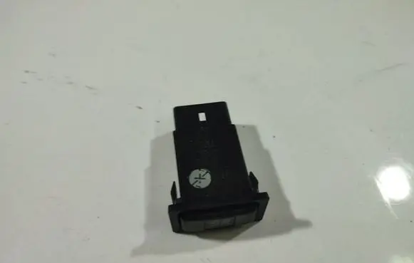 Toyota Avensis T250 Traction control (ASR) switch TR8801