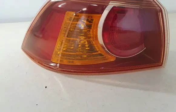 Mitsubishi Lancer VIII Rear/tail lights