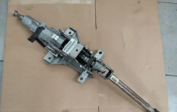 Jeep Cherokee Steering wheel axle P05156071AD