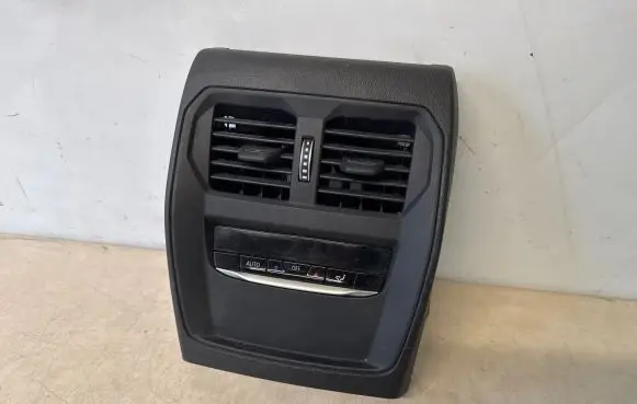 BMW 3 G20 G21 Rear air vent grill 6806816 9493012