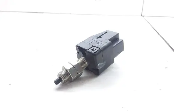 Subaru Legacy Brake pedal sensor switch