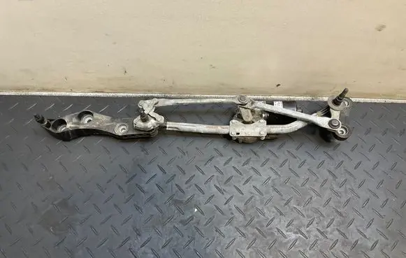BMW 5 E60 E61 Front wiper linkage and motor 7193995 405125 2127S