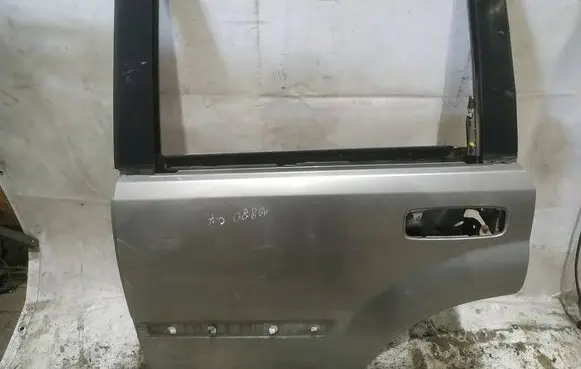 Nissan X-Trail T30 Rear door PILKOS