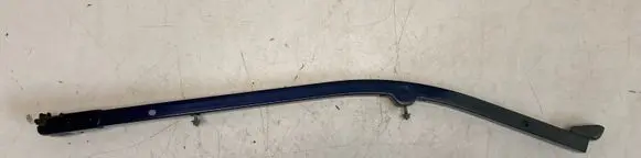 Toyota Sienna XL40 IV Rear door windshield rail