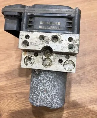 BMW 5 E60 E61 ABS Pump 34516774679 0265250217 6783360