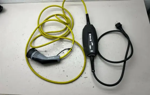 Volkswagen Golf VII Electric car charging cable 12E971675BB