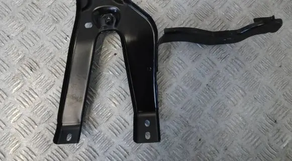 Skoda Enyaq iV Holder (bracket) 5LA805764