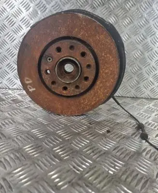 Alfa Romeo Giulietta Front wheel hub