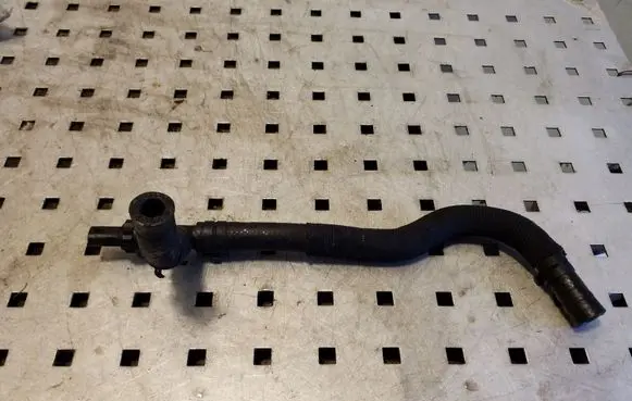 Volkswagen PASSAT B8 Fuel temperature sensor 04L919565