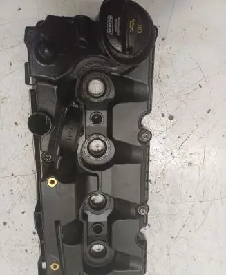 Volkswagen Golf VII Rocker cam cover 04L103475A