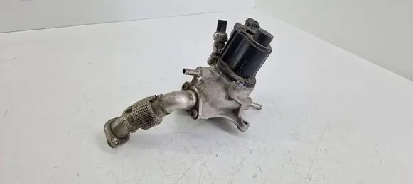 Audi A8 S8 D4 4H EGR valve 057131224J