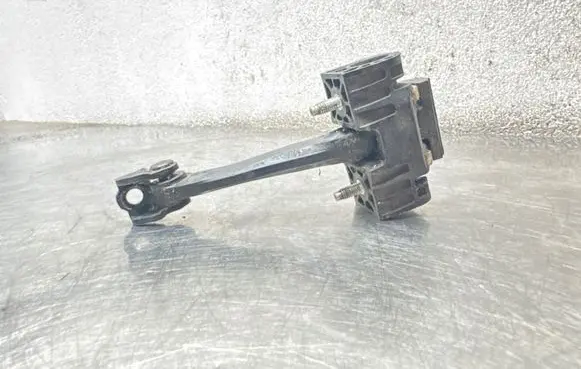 Opel Zafira B Rear door check strap stopper 13107851
