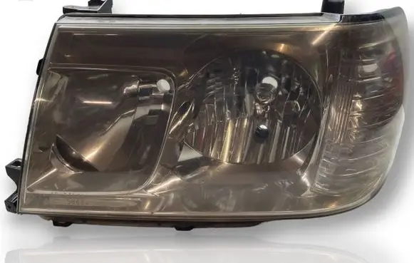 Toyota Land Cruiser (J100) Headlight/headlamp 8113060B11 E131686 60112