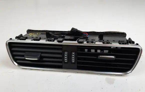Audi A4 S4 B8 8K Dash center air vent grill 8T2820951C