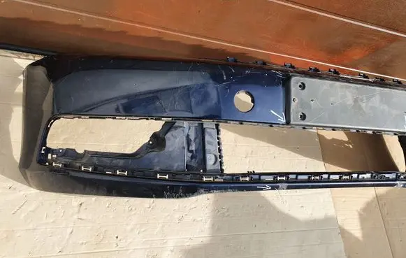 Volkswagen PASSAT B7 Front bumper 3AA807221