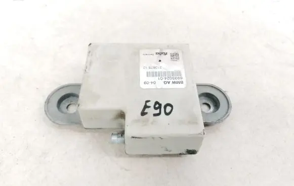 BMW 3 E90 E91 Antenna control unit 693502401 6935024-01