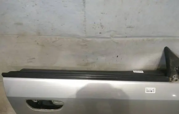 Subaru Legacy Front door glass trim molding