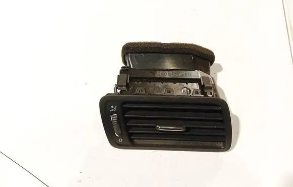 Volkswagen PASSAT B6 Dash center air vent grill 3c1819702
