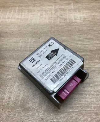 Opel Corsa B Airbag control unit/module 90481747 5WK4088