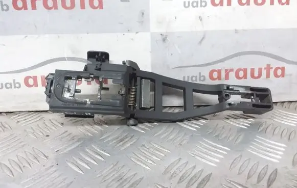 Rear door exterior handle/bracket