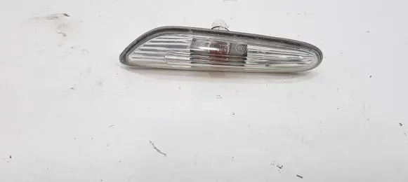 BMW 5 E60 E61 Front fender indicator light 7165742