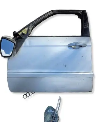KIA Sorento Front door 