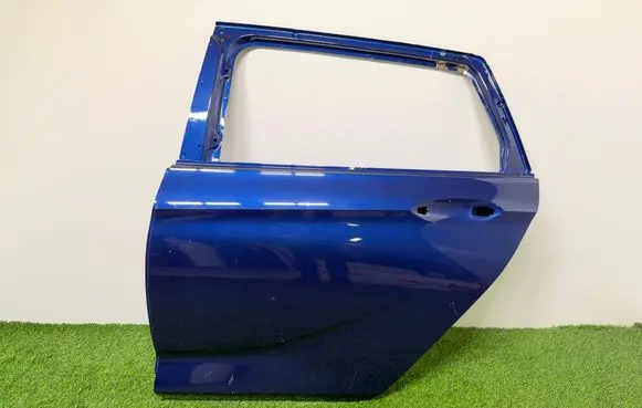 Opel Insignia B Rear door YR00658880