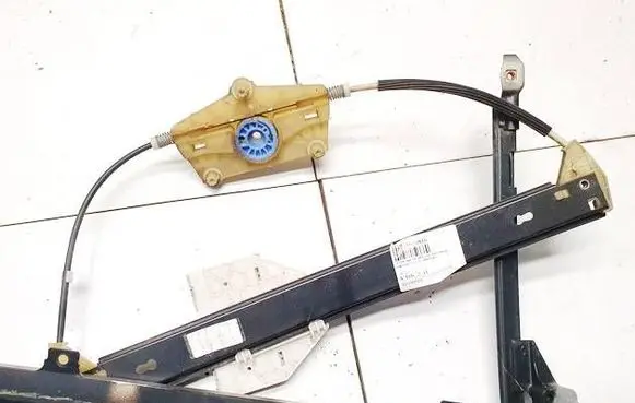 Audi A6 S6 C6 4F Sliding door window regulator with motor 4f0839461